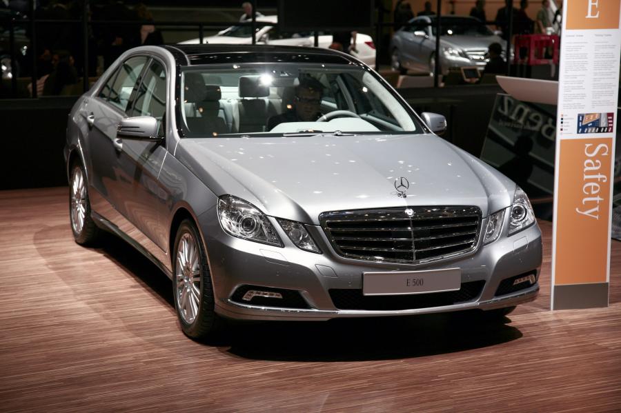  Mercedes-Benz E-Class 2010 года  (фото 60 из 128)
